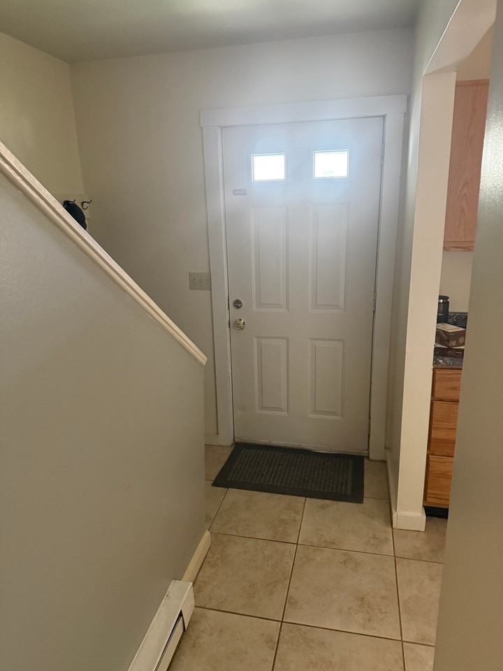 32 Allen Dr #2 - Photo 5 of 16