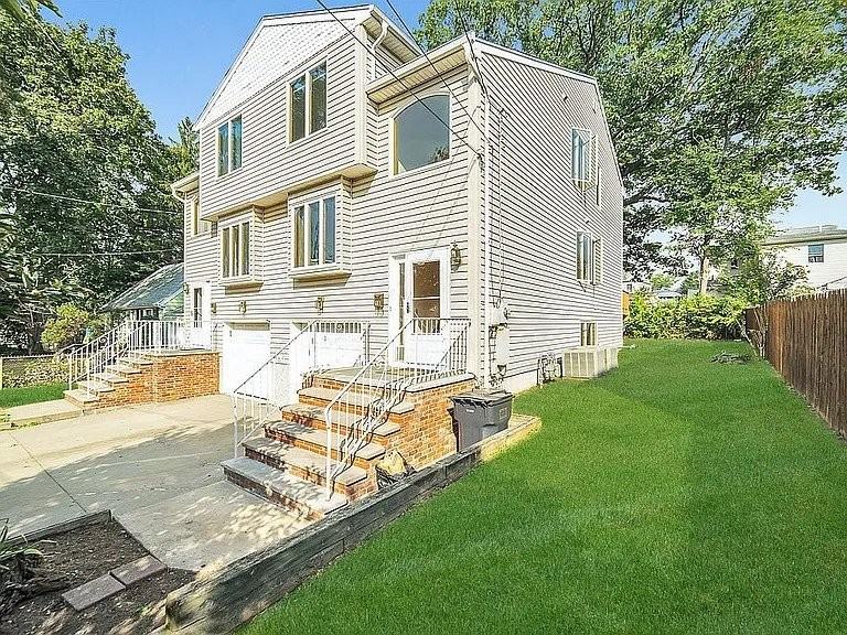 5 Roosevelt Ave #B - Photo 2 of 43