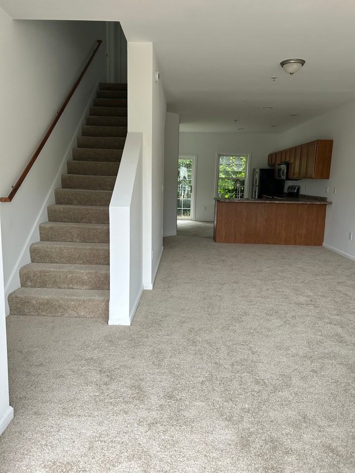 110 Trinity Cir #A - Photo 5 of 12
