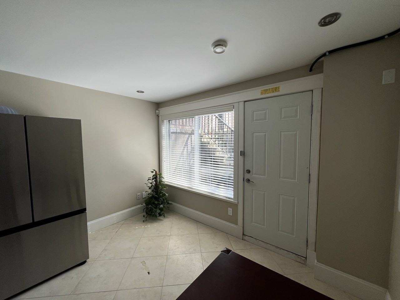 750 West 19th Avenue - Photo 2 of 4