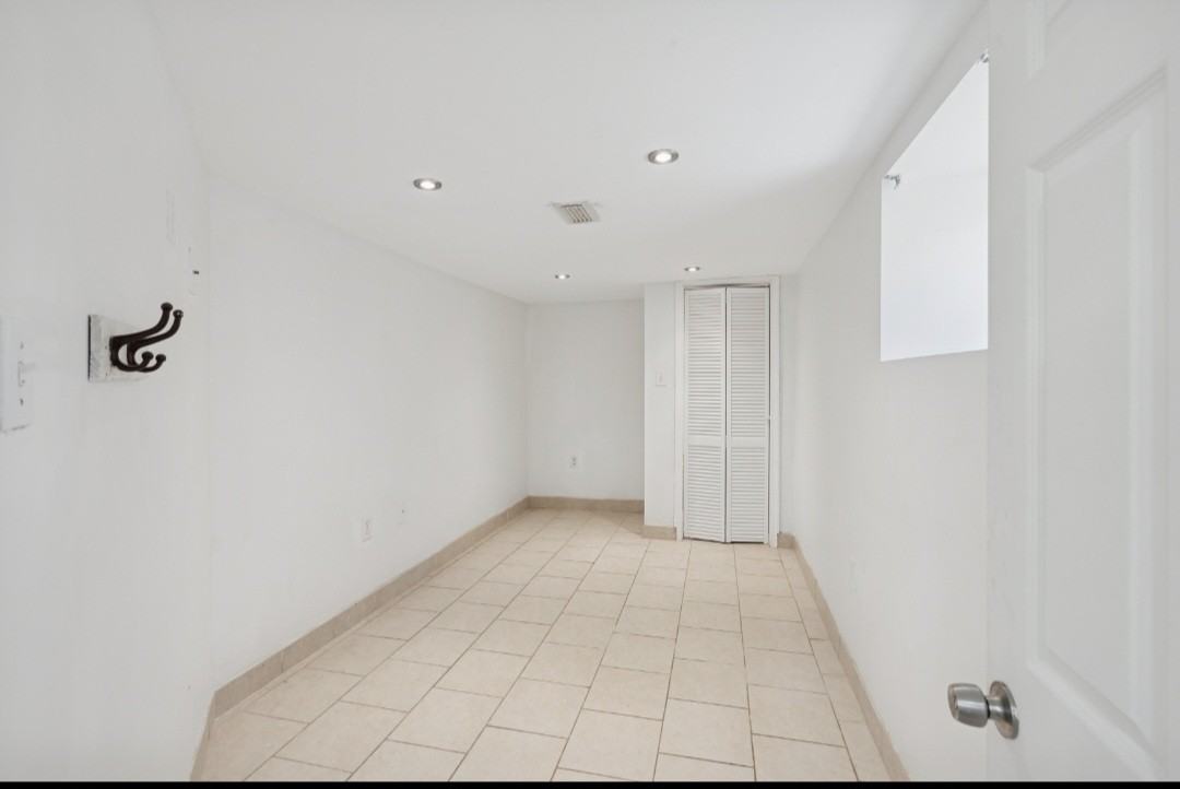 3343 Ravenwood Ave #3343 - Photo 3 of 13