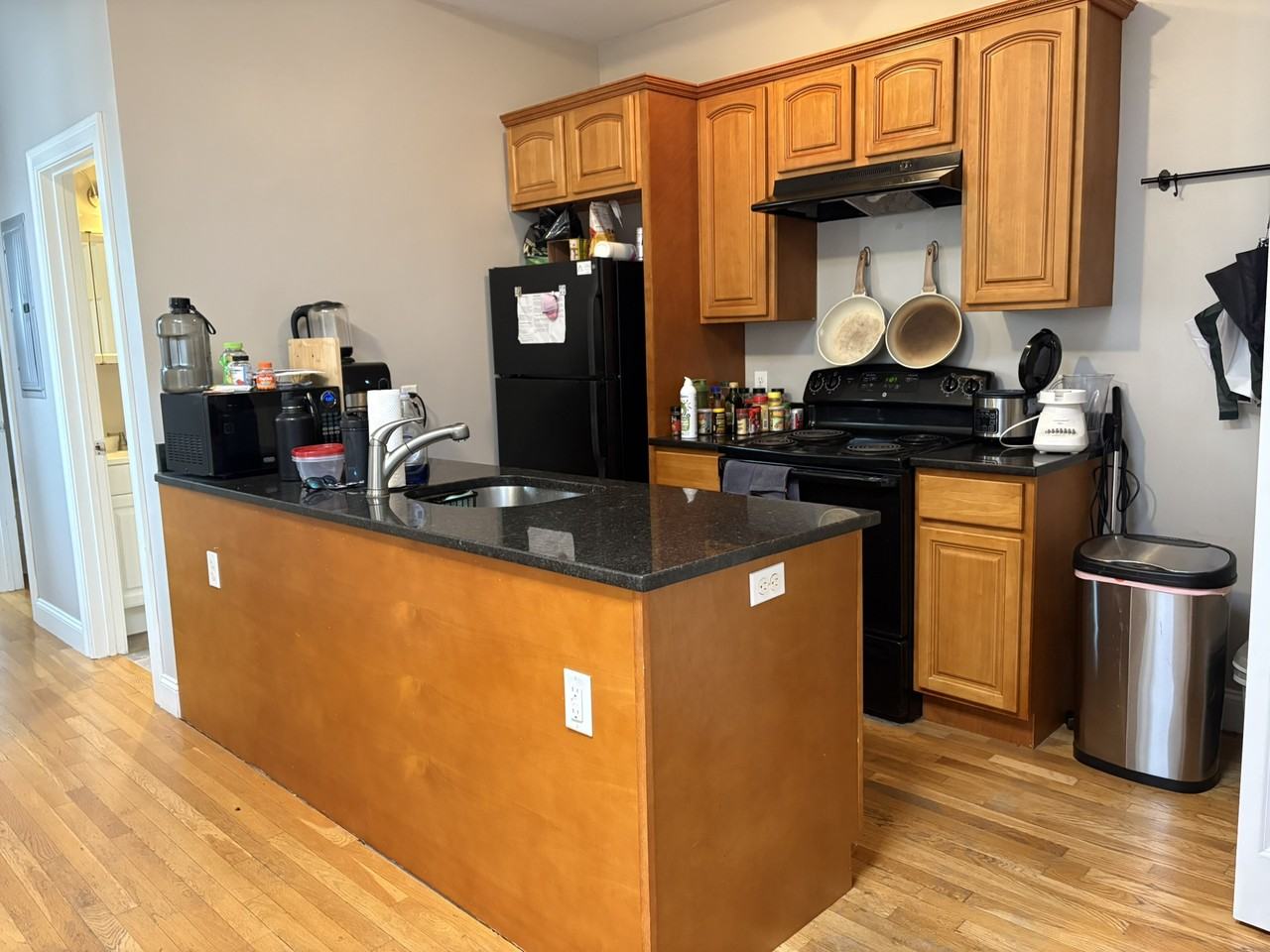 23 Saint Lukes Rd #8
