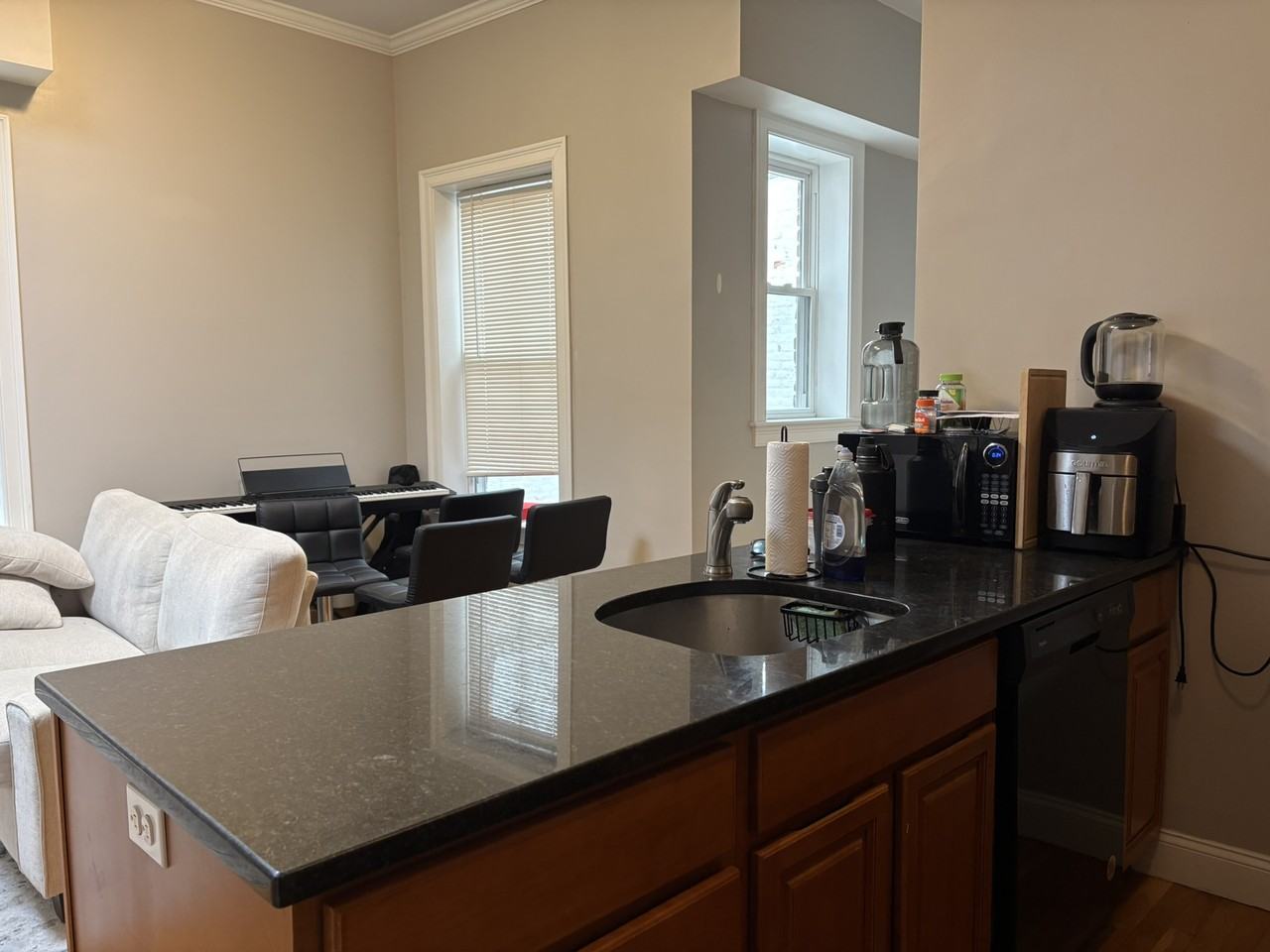 23 Saint Lukes Rd #8 - Photo 3 of 12