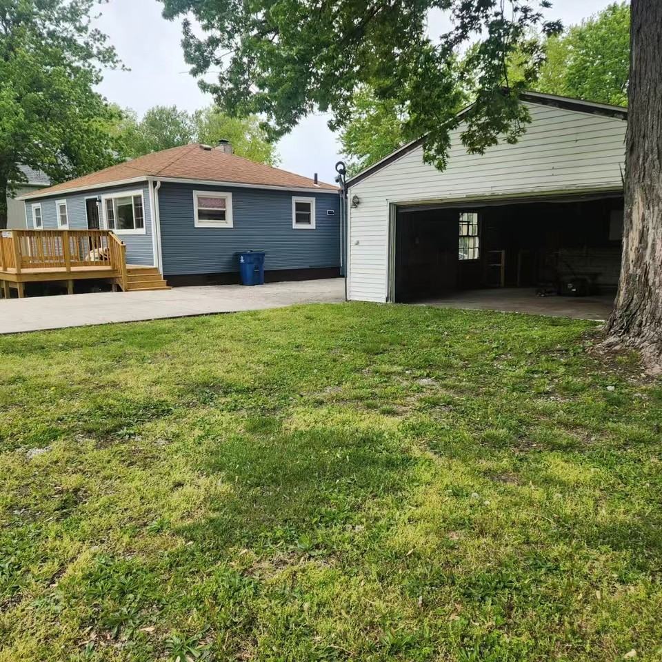 12325 Lafontaine Dr #NA - Photo 2 of 18