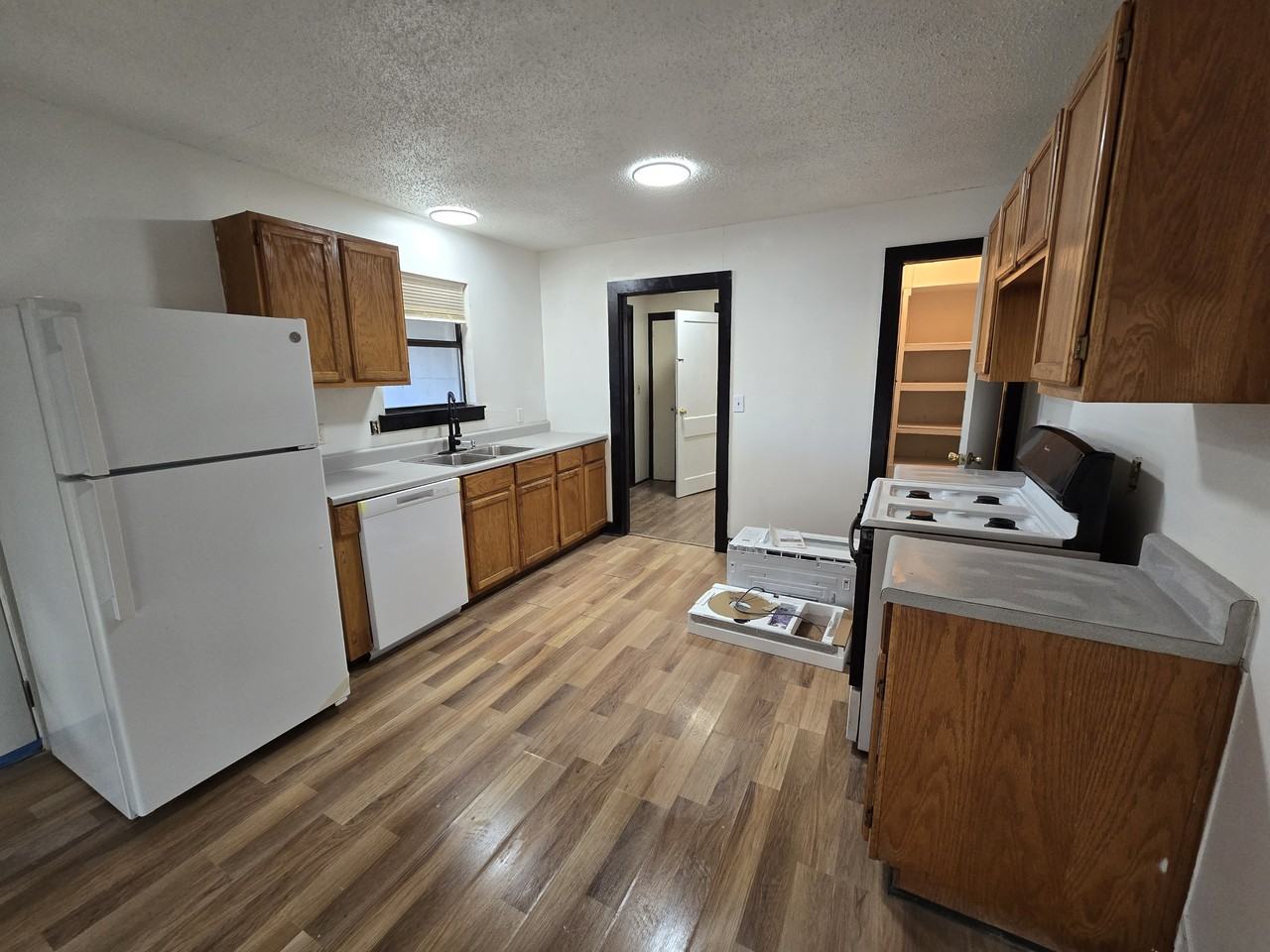 1210 N Crain St #NA - Photo 3 of 12