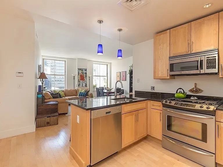 181 Essex St #E602 - Photo 6 of 18