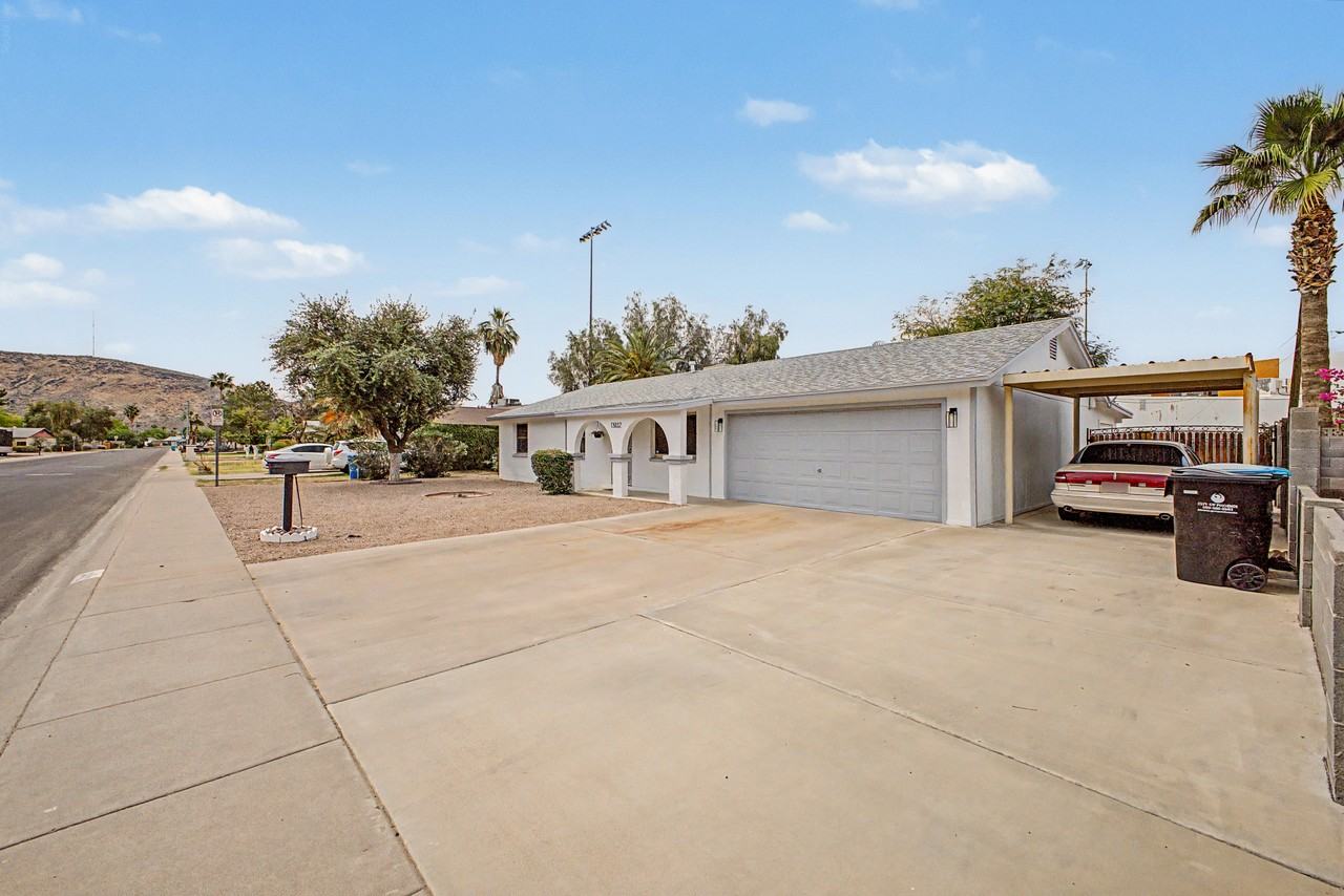 13832 N 17th Ave #NA - Photo 2 of 38
