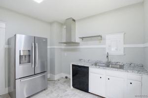 featured image of 162 Winspear Ave #NA