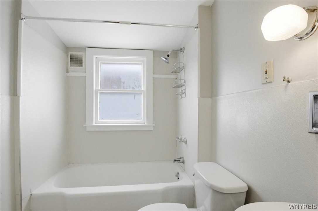 162 Winspear Ave #NA - Photo 4 of 13