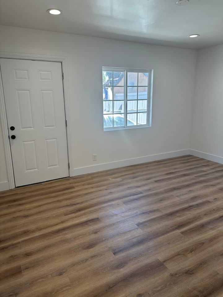 8178 Chestnut Ave #C - Photo 2 of 8