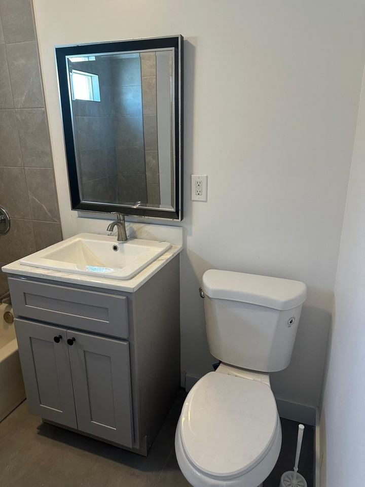 8178 Chestnut Ave #C - Photo 4 of 8