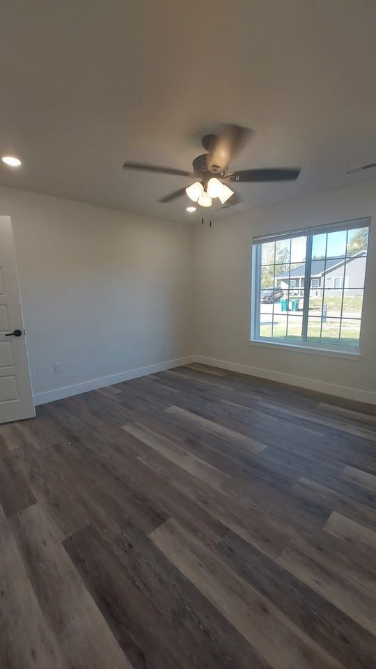 413 Eagle St #413 - Photo 2 of 10