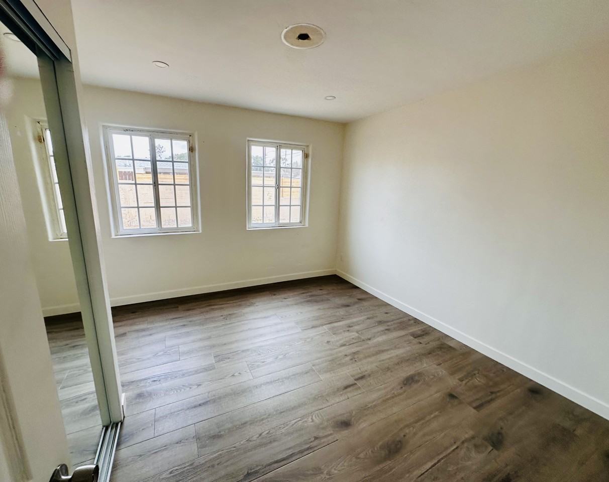 108 Emerson St #NA - Photo 5 of 16