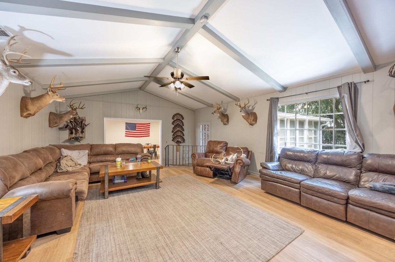 115 Simmons Rd - Photo 4 of 19