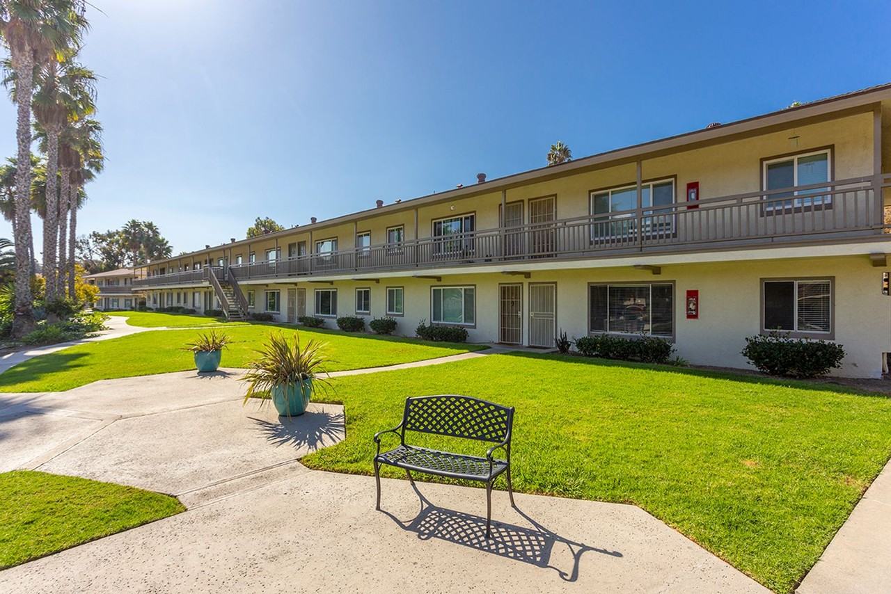 Stoneybrook Apartments - Photo 4 of 25