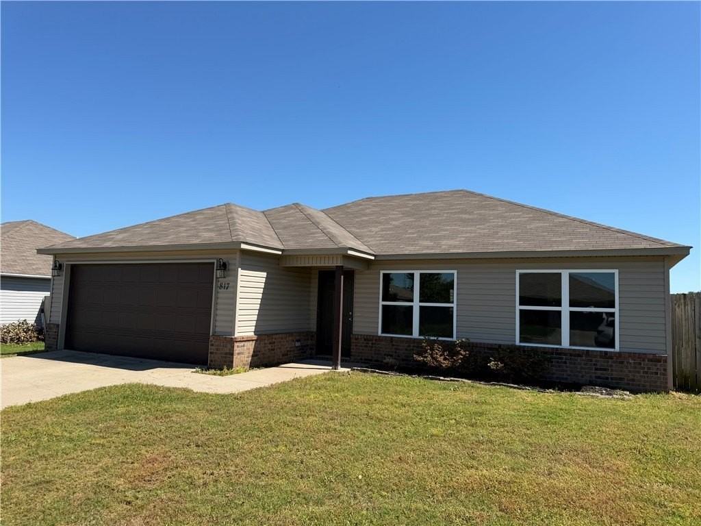 817 Nw 67th Ave - Photo 2 of 20