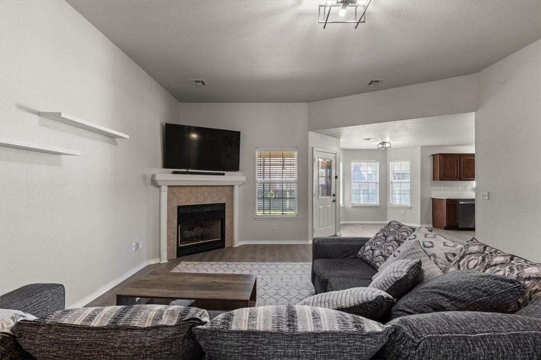 2409 Sw 17th St - Photo 6 of 31