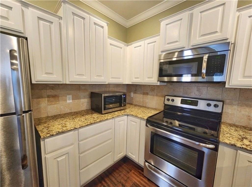 2800 Sw Arbor Rd - Photo 6 of 17
