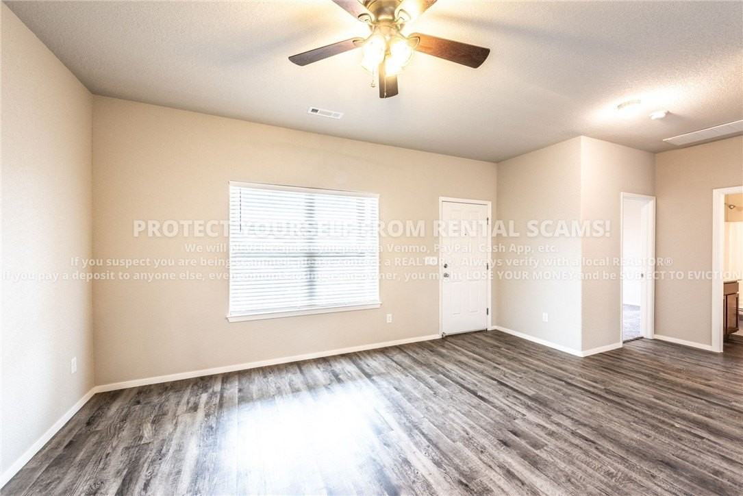 4679 W Fairbanks Way - Photo 4 of 17
