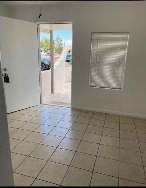 143 W Pima Ave #4 - Photo 3 of 7