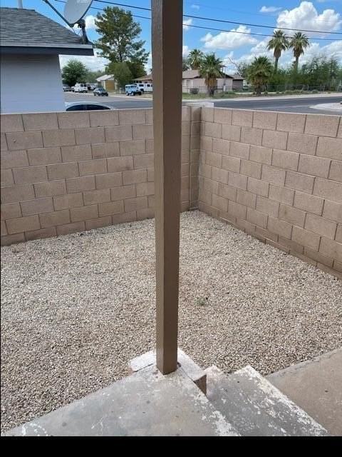 143 W Pima Ave #4 - Photo 7 of 7