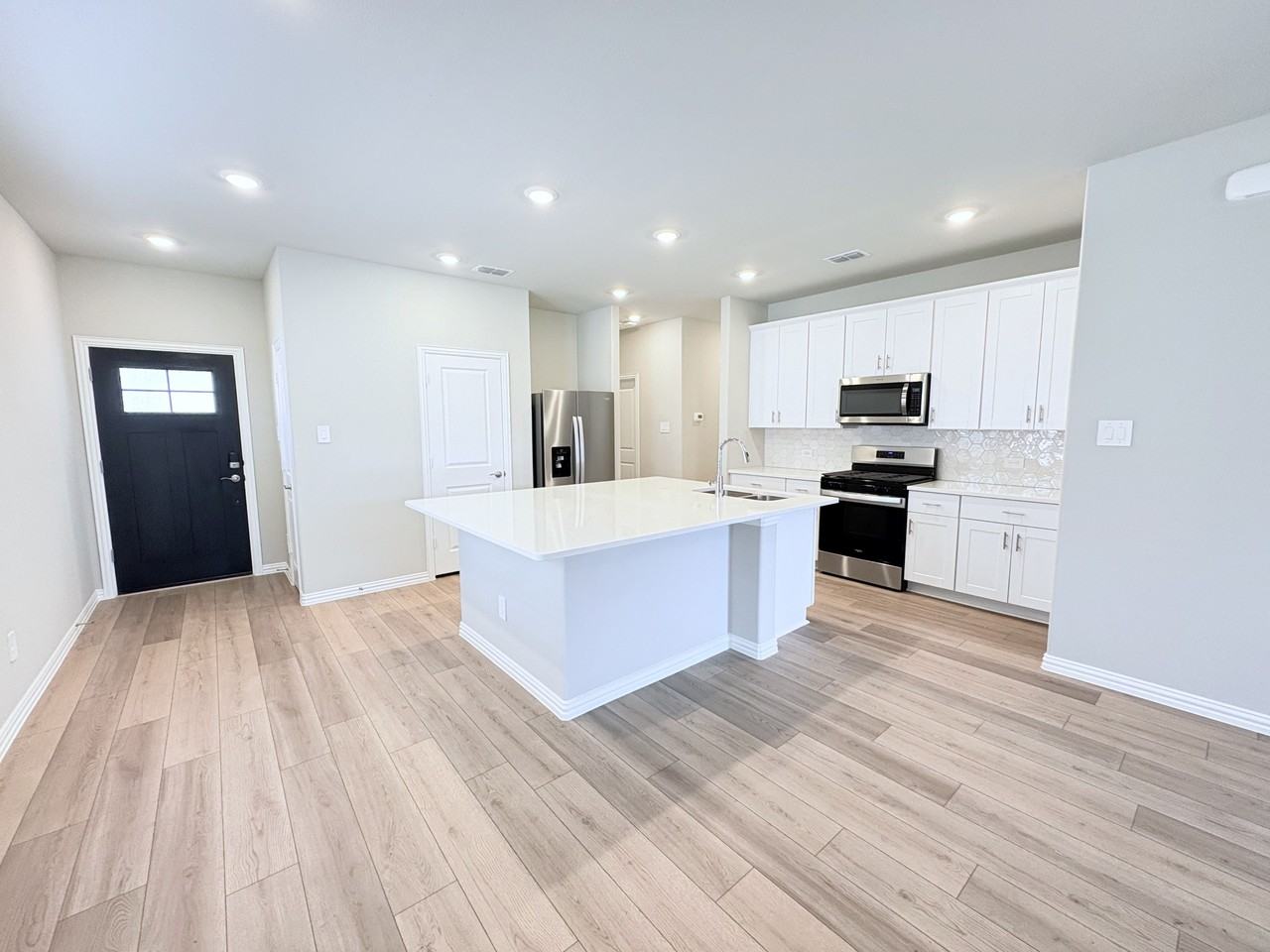 513 Dorothy Dr #1 - Photo 3 of 15