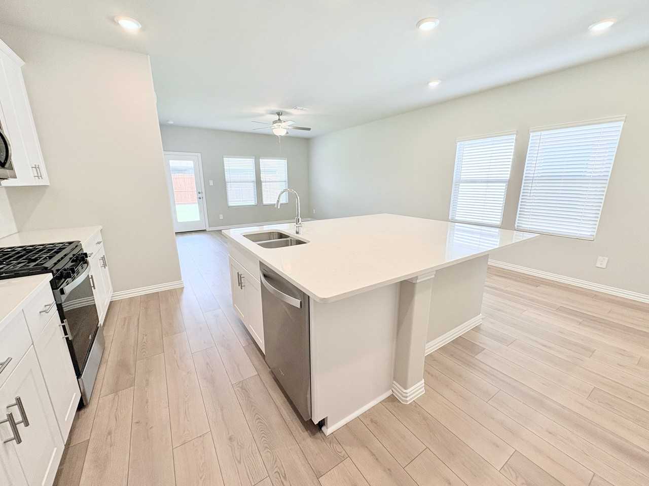 513 Dorothy Dr #1 - Photo 4 of 15