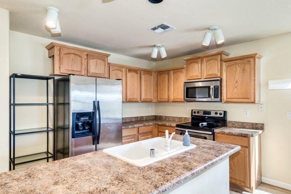 11591 W Cheryl Dr - Photo 3 of 12