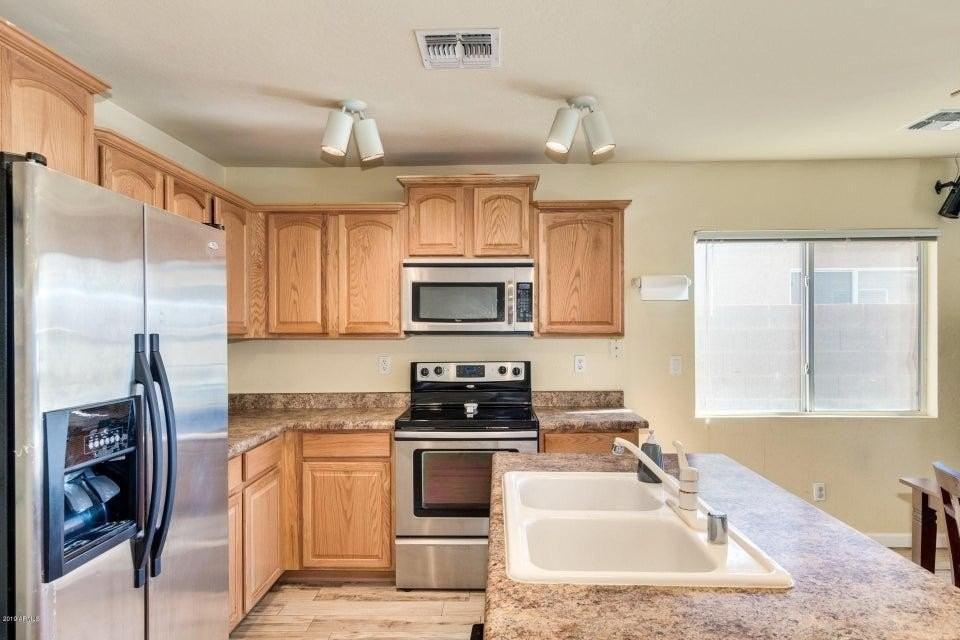 11591 W Cheryl Dr - Photo 4 of 12