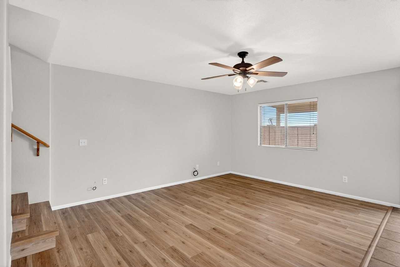 41628 W Hillman Dr - Photo 4 of 50