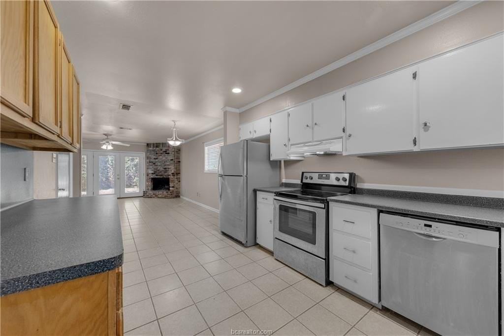 1200 Holik Dr #B - Photo 3 of 14