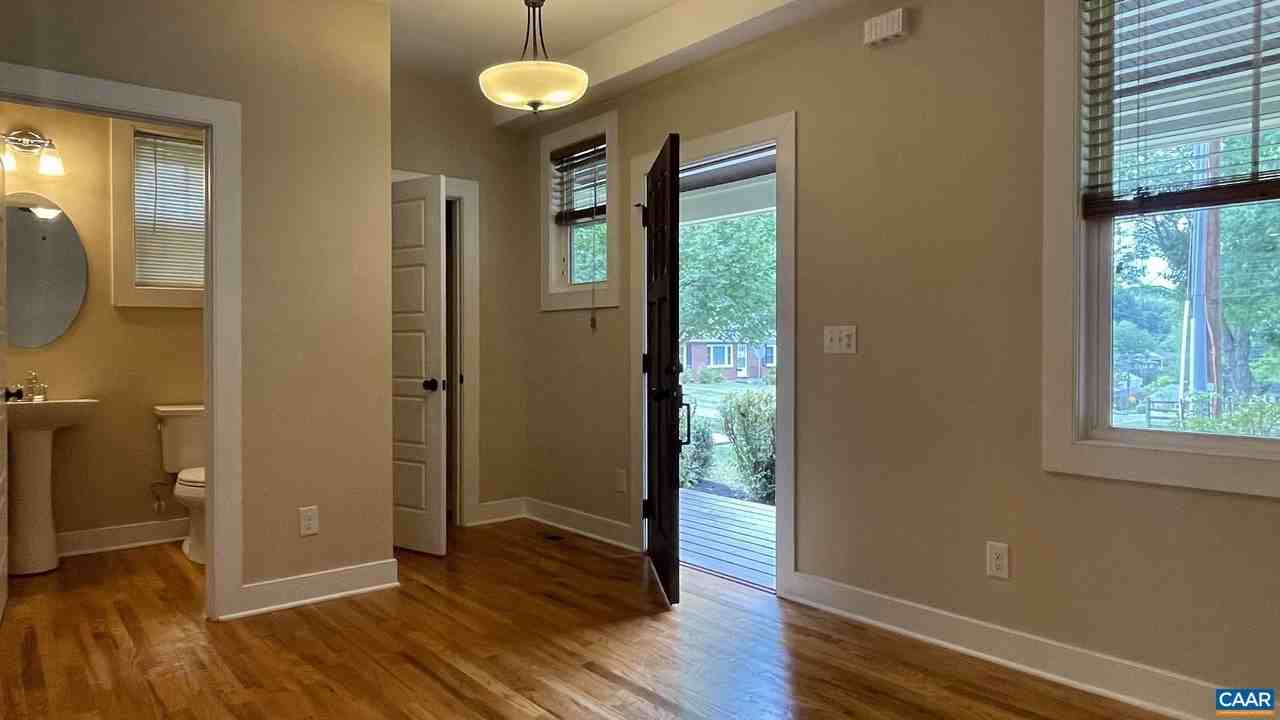 200 Harris Rd - Photo 5 of 28