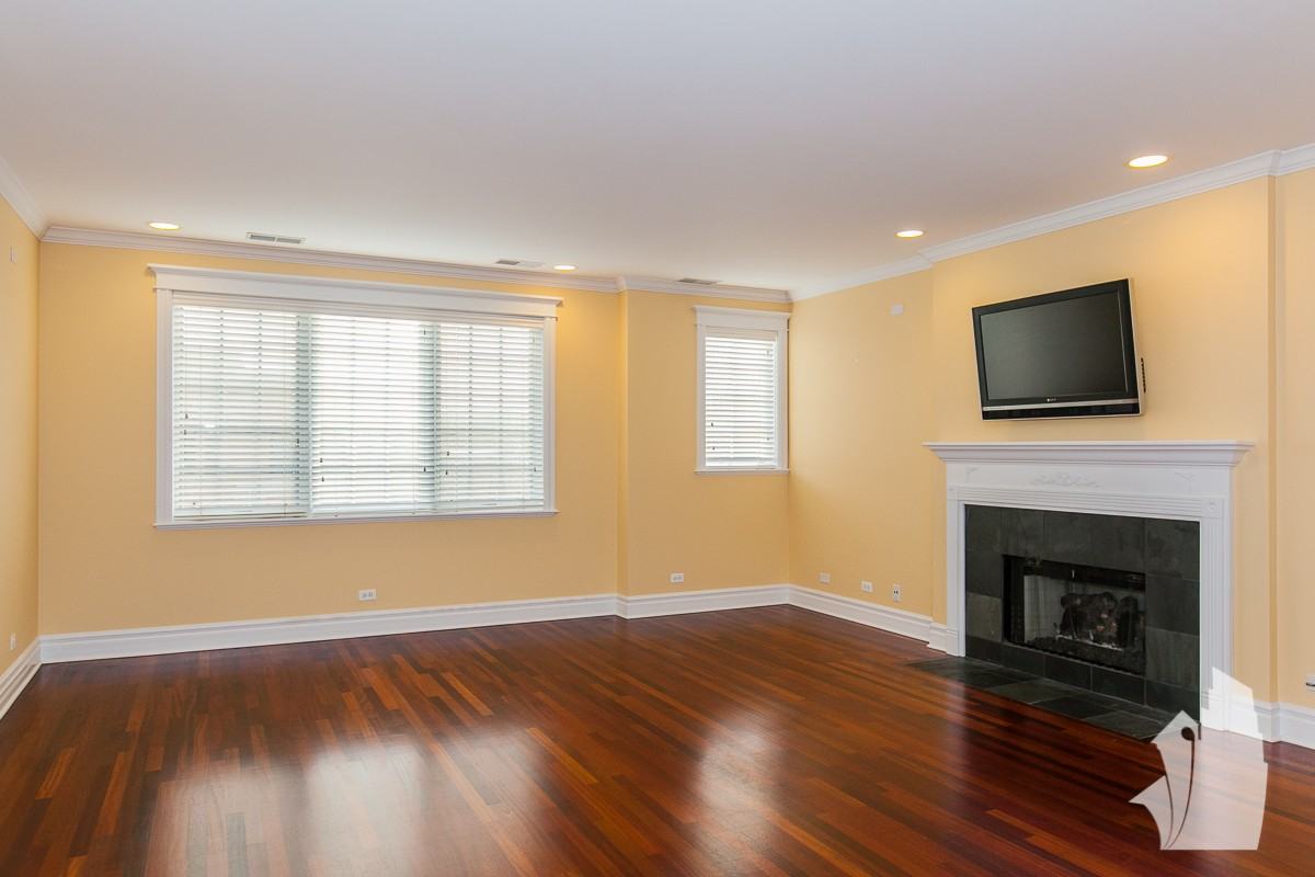 3841 N Southport Ave #4 - Photo 6 of 18