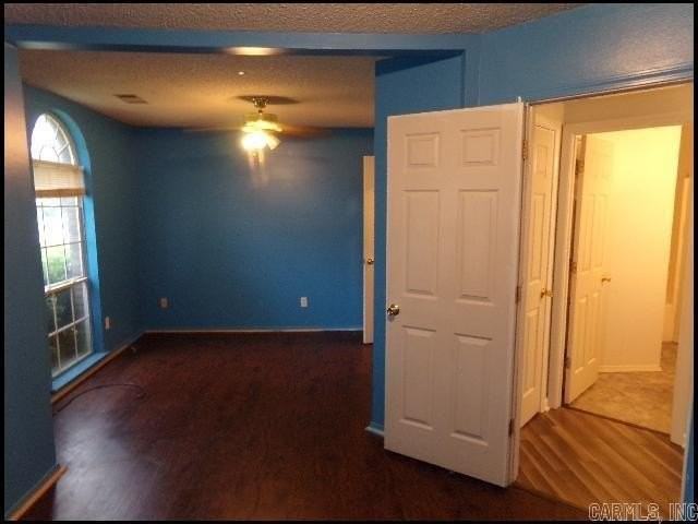 2301 Lakeshore Dr - Photo 3 of 16