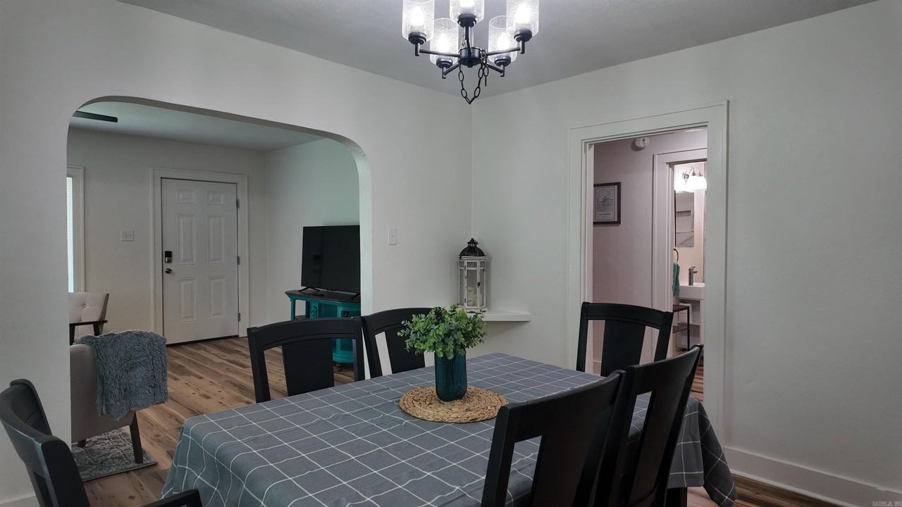 217 S Patterson St - Photo 6 of 26