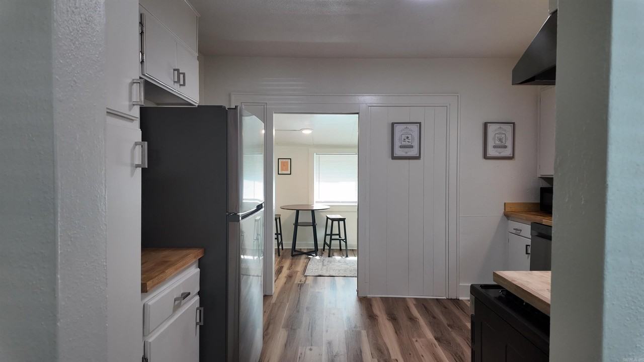 217 S Patterson St - Photo 7 of 26