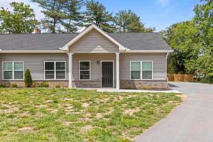 featured image of 4718 Metro Park Ln