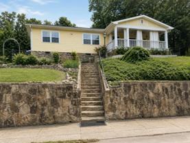 902 Endicott St - Photo 1 of 1