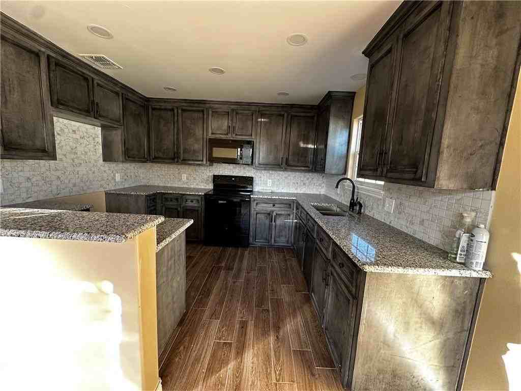 4516 Pecos Ln - Photo 5 of 28