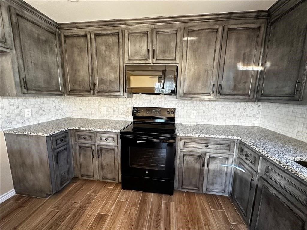 4516 Pecos Ln - Photo 6 of 28