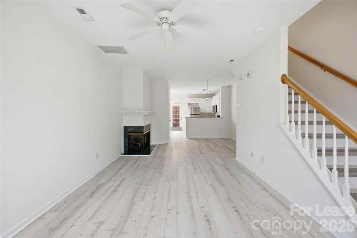 6928 Creft Cir - Photo 5 of 39