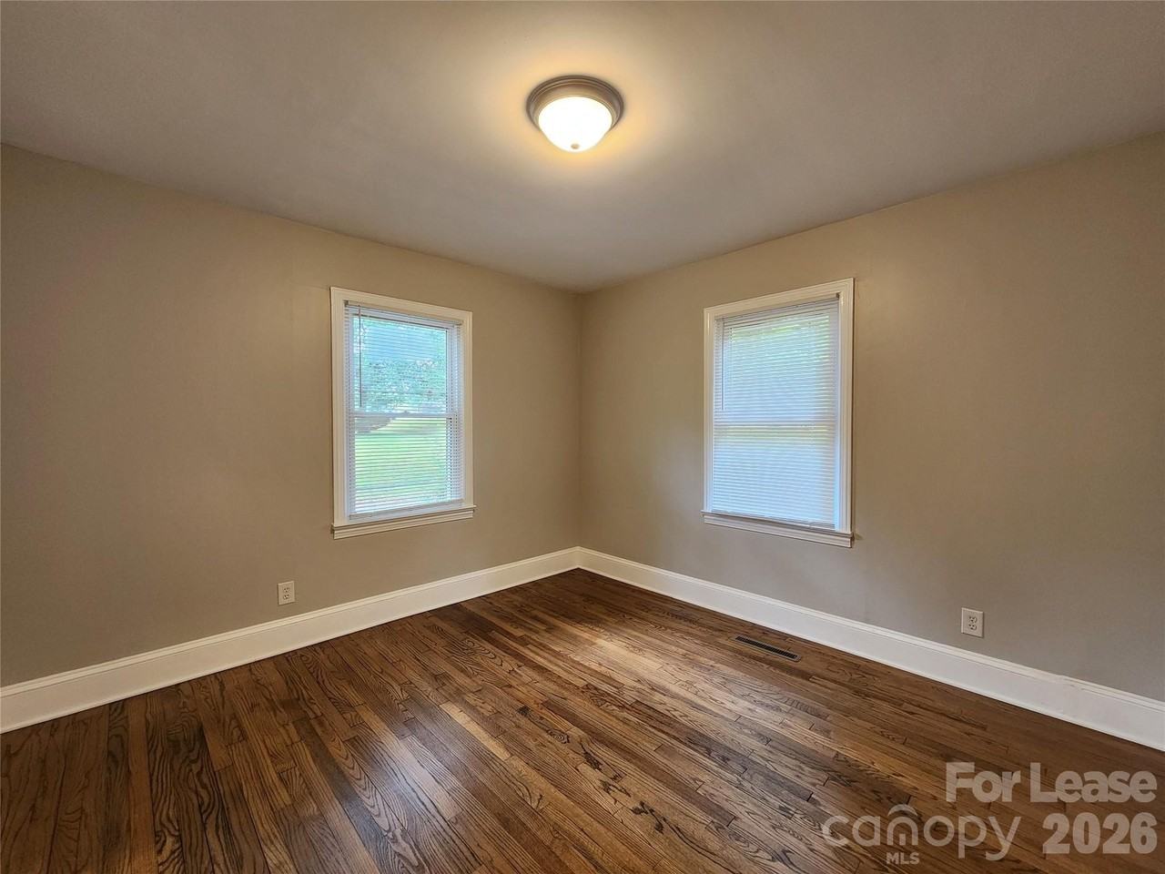 330 W Church St - Photo 6 of 15