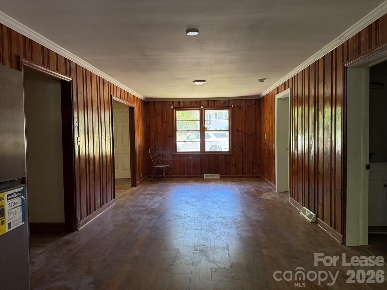 91 Marsh Ave - Photo 4 of 14