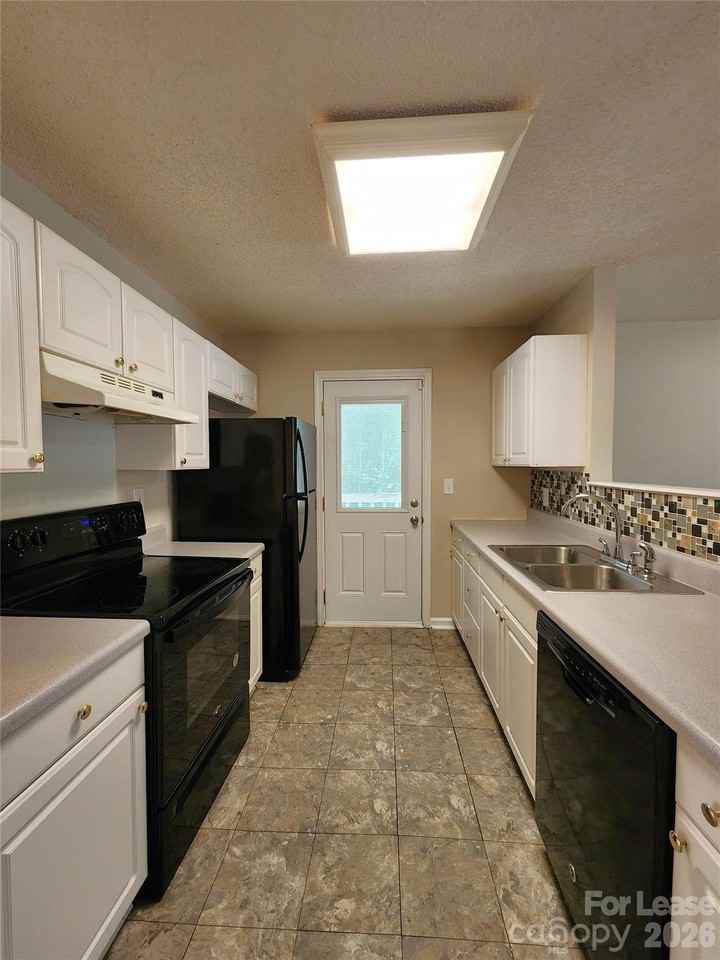 219 Key W Avenue - Photo 5 of 20