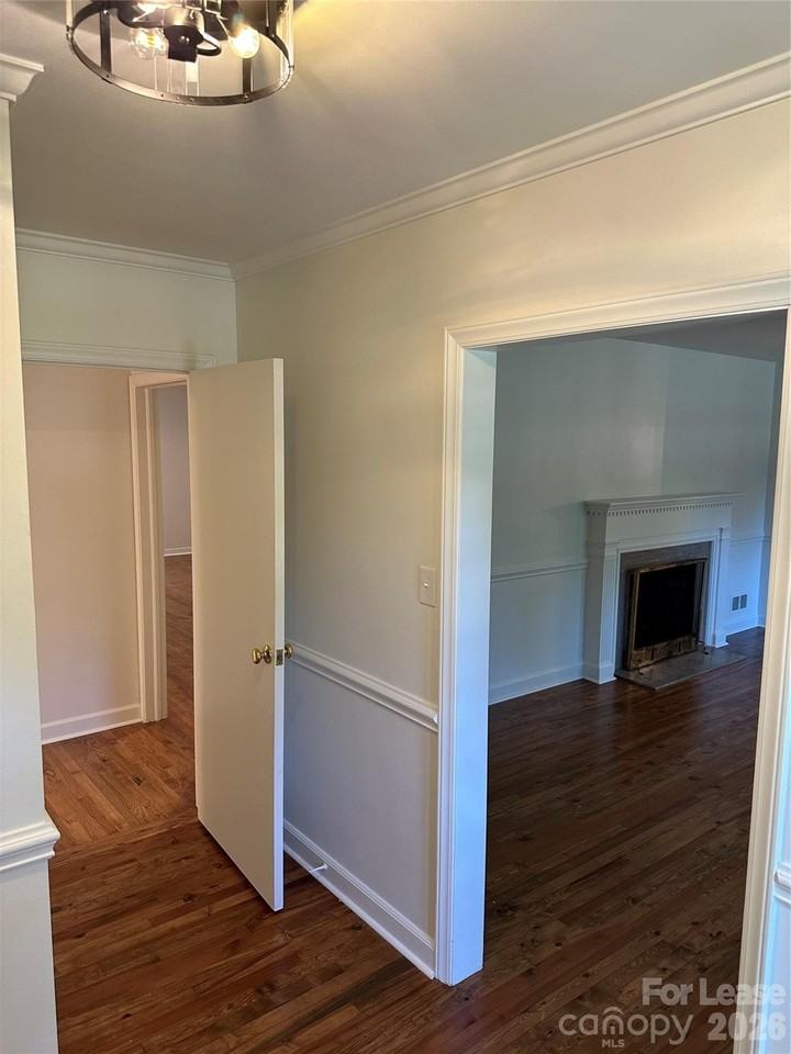 700 S Main St - Photo 6 of 20