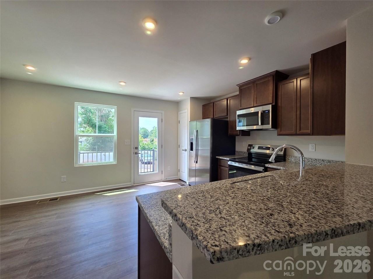 3251 Dannelly Towns Aly - Photo 3 of 28