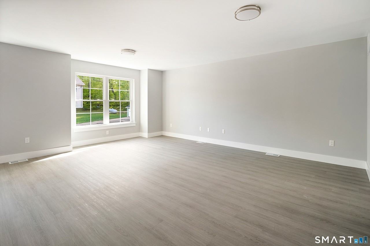 91 Taft Pt #11 - Photo 4 of 22
