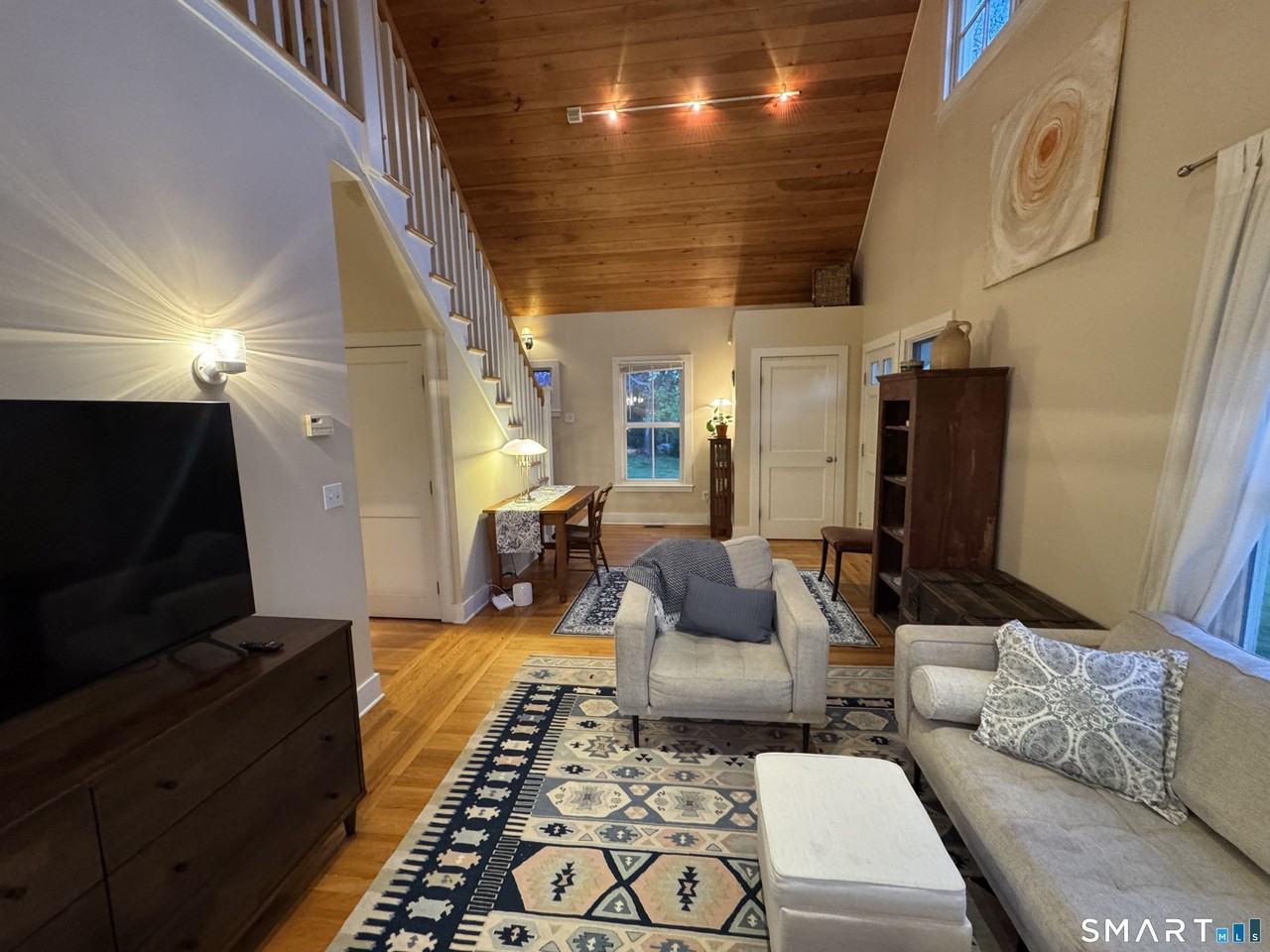 33 Copse Rd #B - Photo 6 of 16