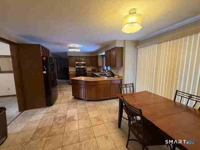 522 Springfield Rd - Photo 3 of 15