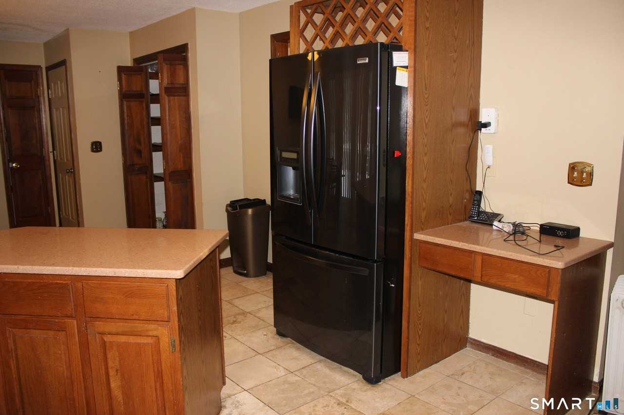 522 Springfield Rd - Photo 5 of 15